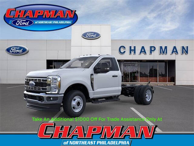 2026 Ford F-350 Super Duty Chassis Cab XL's photo