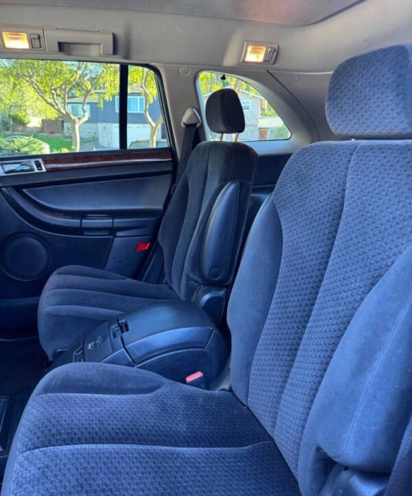 2005 Chrysler Pacifica Touring