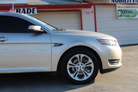 2017 Ford Taurus SEL