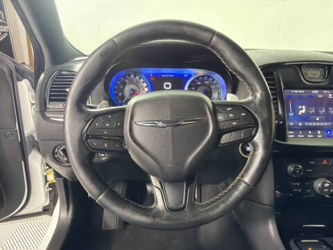 2019 Chrysler 300 S