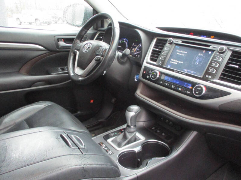 2017 Toyota Highlander Hybrid Limited Platinum