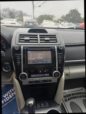 2014 Toyota Camry Hybrid