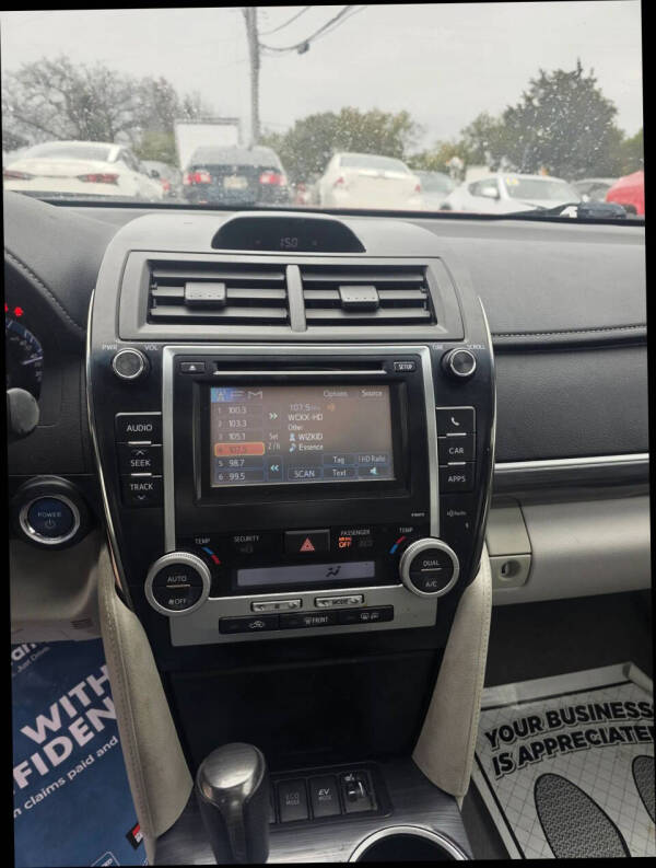 2014 Toyota Camry Hybrid