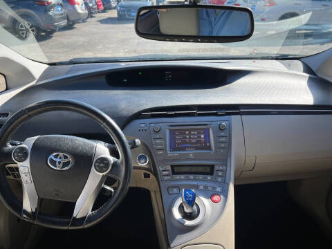 2012 Toyota Prius Two