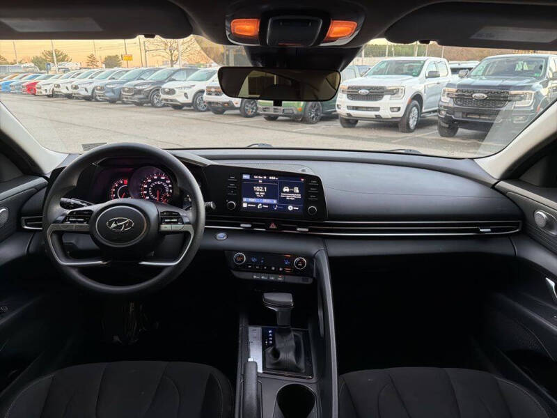 2023 Hyundai Elantra