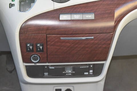 2014 Toyota Sienna XLE 7-Passenger