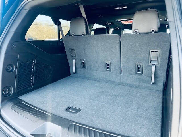 2023 GMC Yukon XL SLT