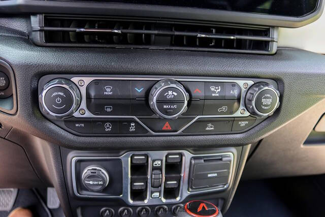 2025 Jeep Gladiator