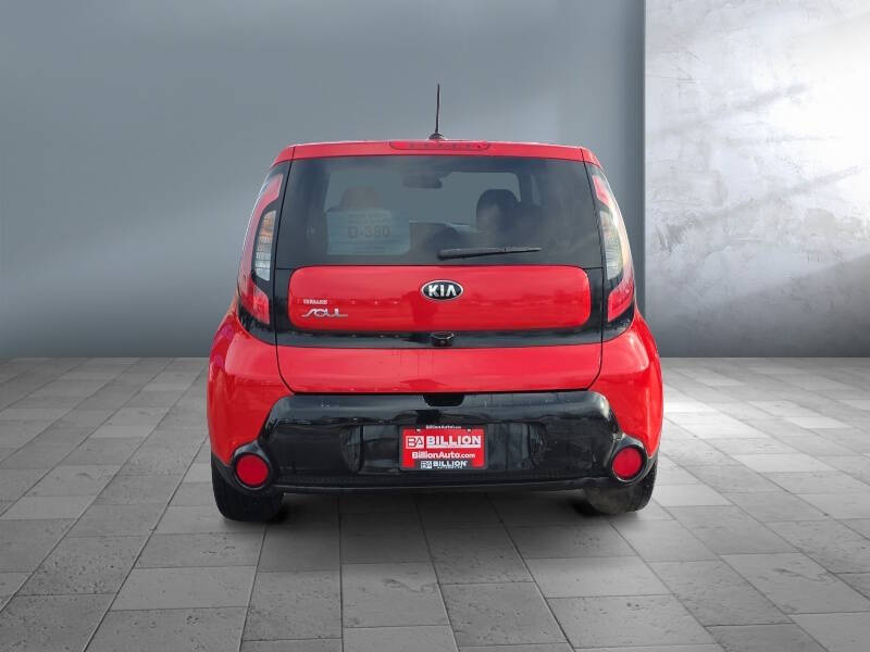 2016 Kia Soul +