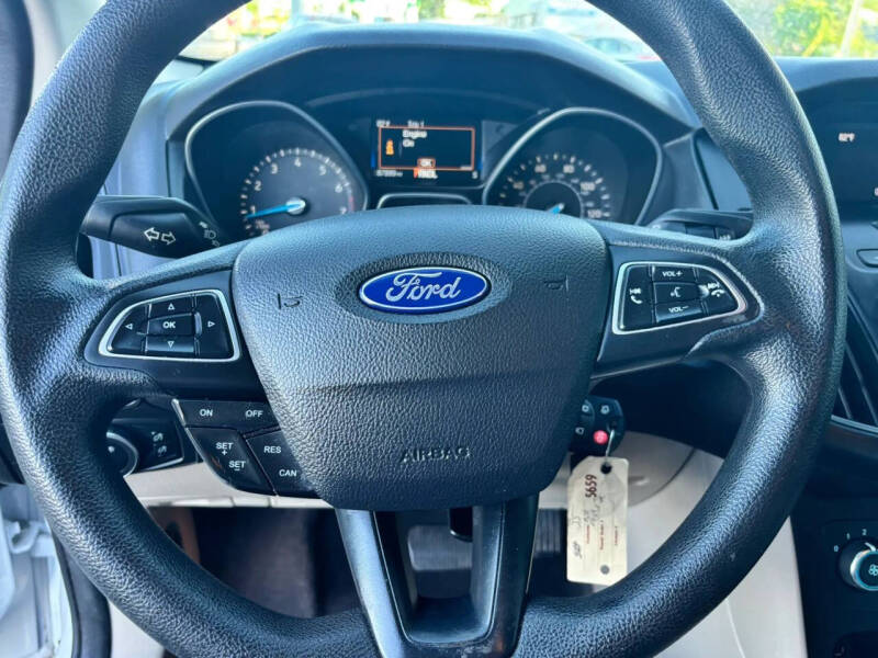 2017 Ford Focus SE
