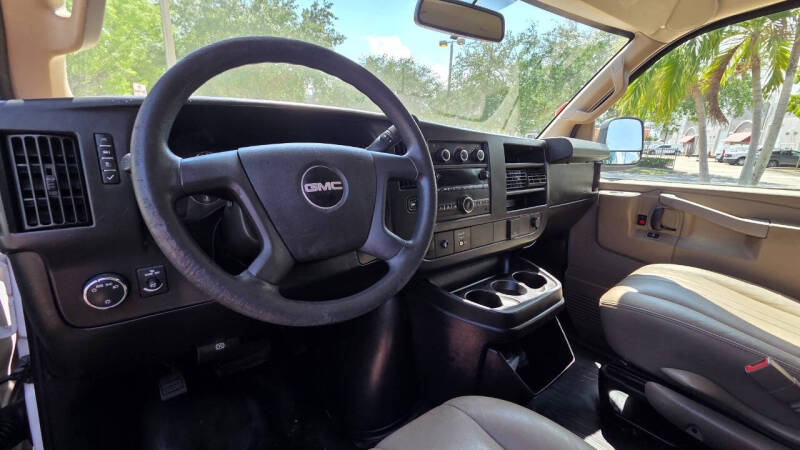 2017 GMC Savana 2500