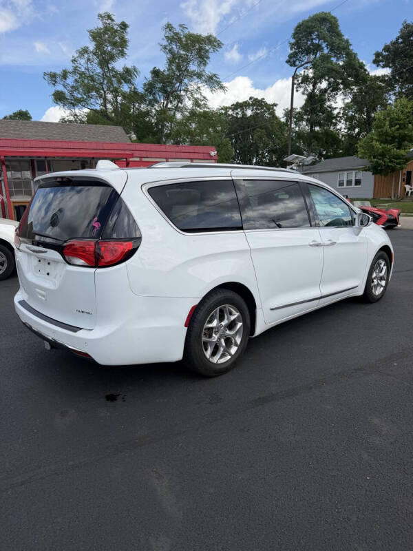 2017 Chrysler Pacifica Limited