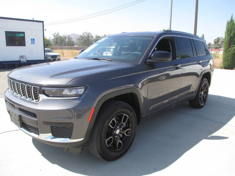 2023 Jeep Grand Cherokee L Laredo photo 3