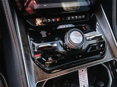 2022 Jeep Grand Wagoneer Series II