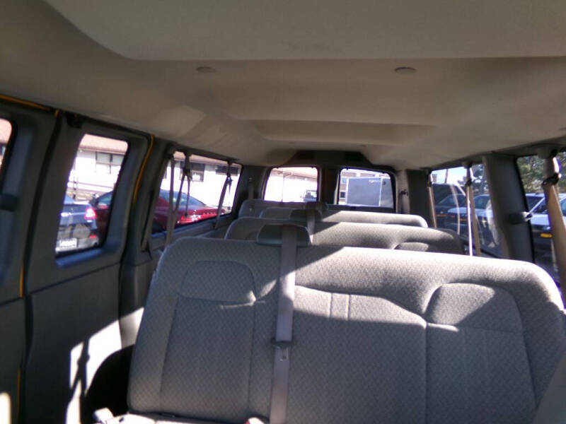 2017 Chevrolet Express LT 3500