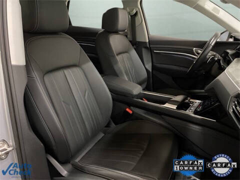 2023 Audi e-tron quattro Premium Plus