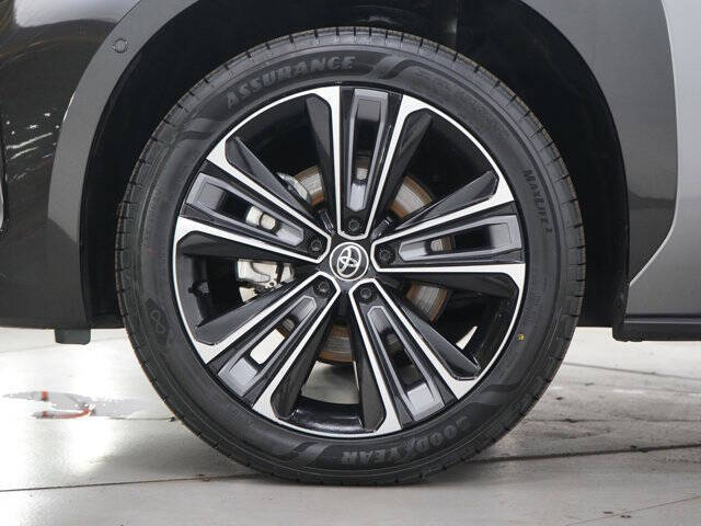 2024 Toyota bZ4X Limited