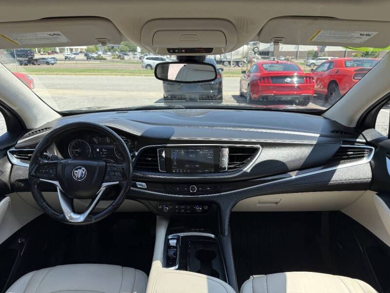 2023 Buick Enclave Essence