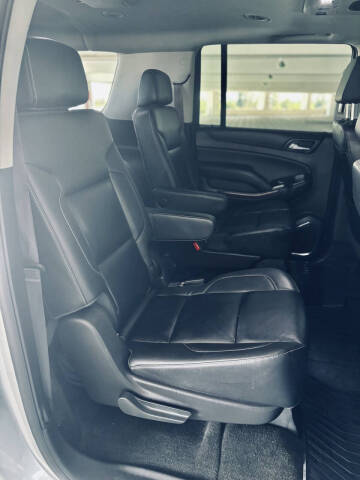 2017 Chevrolet Suburban LT