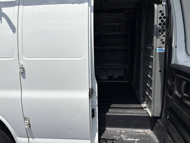 2016 GMC Savana 2500