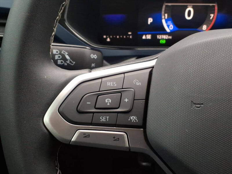 2023 Volkswagen Taos SE 4Motion