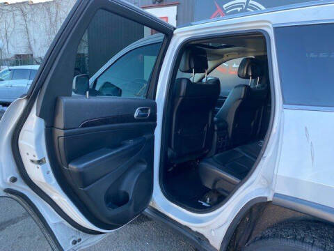 2013 Jeep Grand Cherokee Laredo