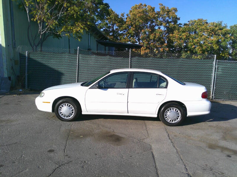 2000 Chevrolet Malibu Base photo 2