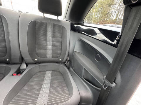 2013 Volkswagen Beetle Turbo Fender Edition