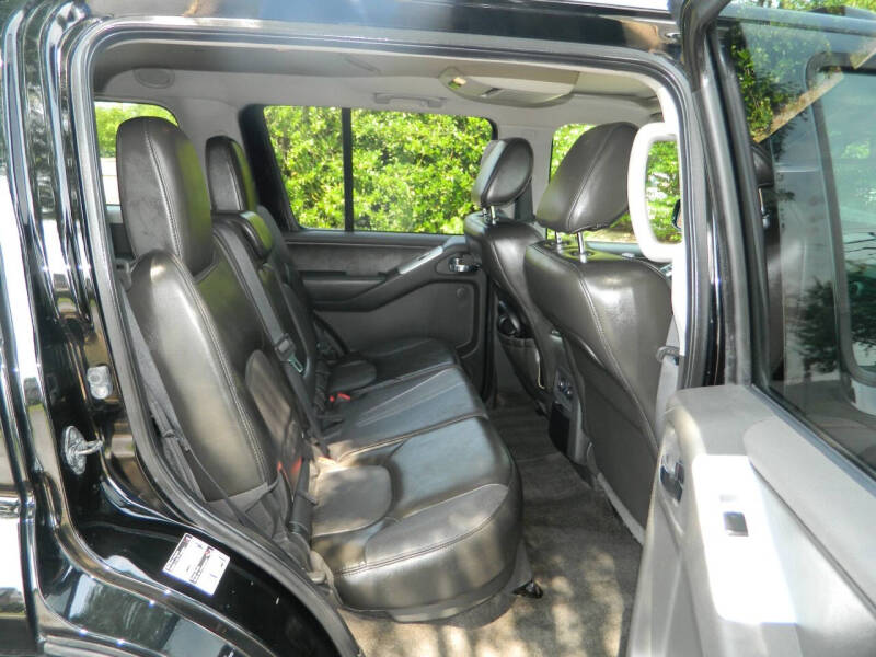 2012 Nissan Pathfinder Silver Edition