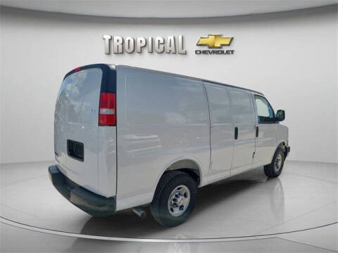 2025 Chevrolet Express 2500
