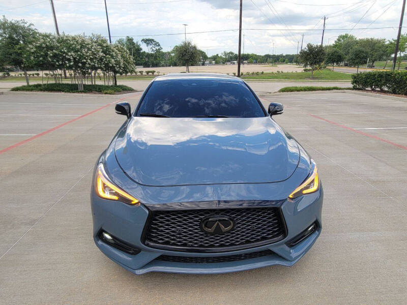 2022 Infiniti Q60 Red Sport 400