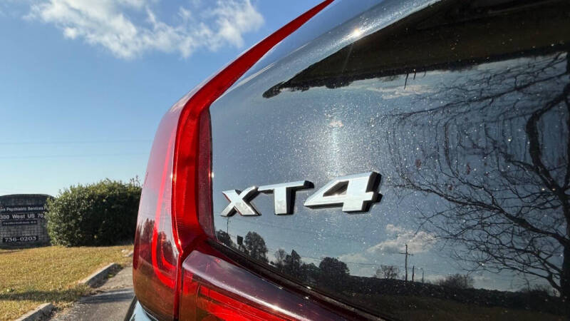 2021 Cadillac XT4 Premium Luxury