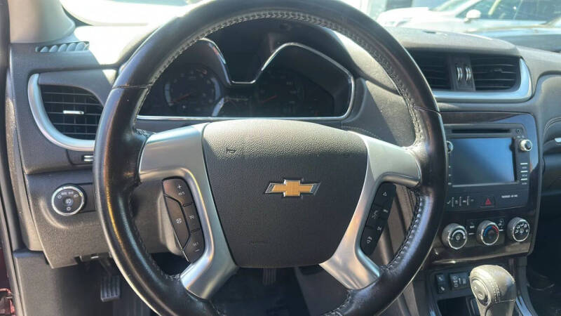 2017 Chevrolet Traverse LT