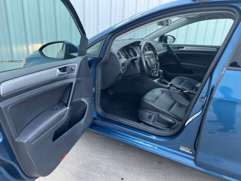 2017 Volkswagen Golf
