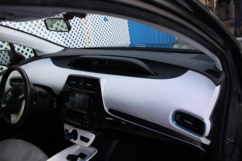 2016 Toyota Prius Three