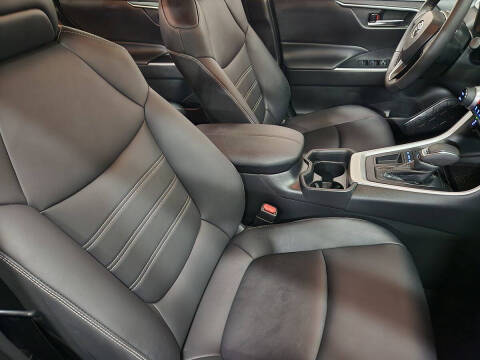 2021 Toyota RAV4 XLE Premium