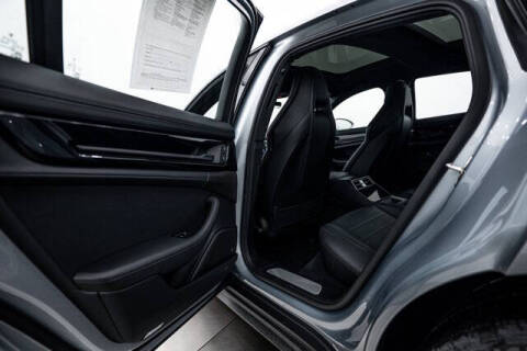 2025 Porsche Panamera 4