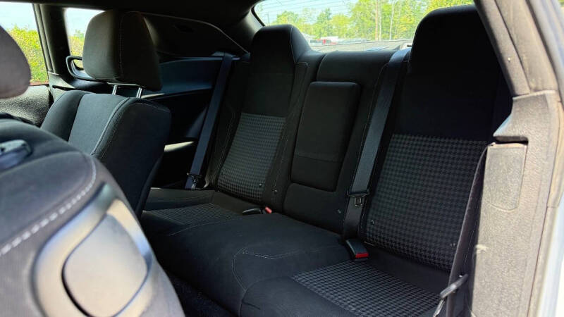 2021 Dodge Challenger SXT