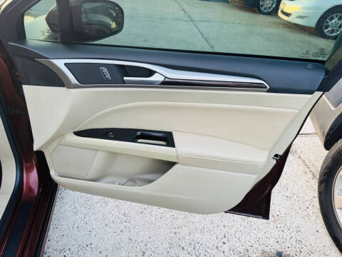2015 Ford Fusion SE