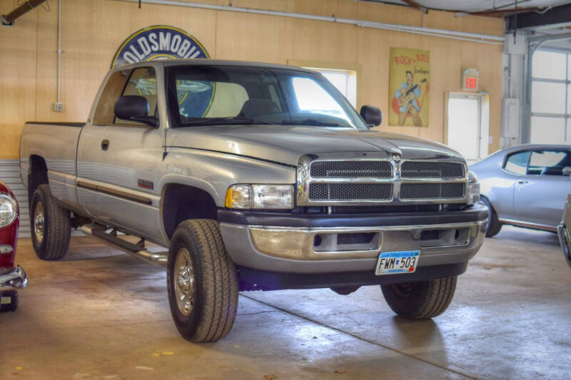 2000 Dodge Ram Pickup 2500 for sale at Hooked On Classics in Excelsior MN