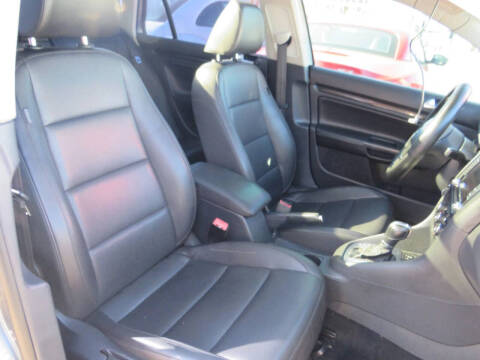 2011 Volkswagen Jetta SportWagen TDI
