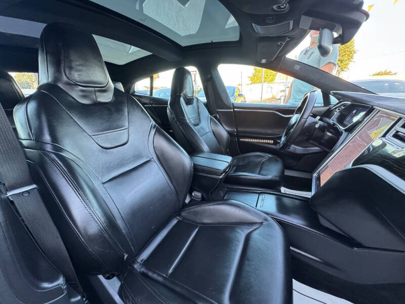 2016 Tesla Model S 75D