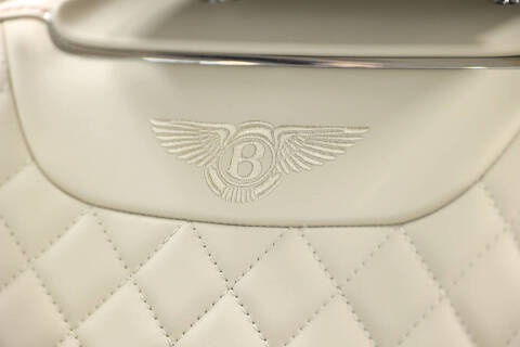 2020 Bentley Bentayga Hybrid