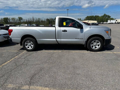 2017 Nissan Titan SV