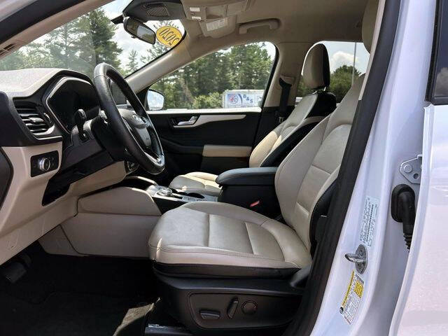 2020 Ford Escape SEL