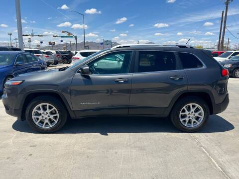 2015 Jeep Cherokee for sale at Hugo Motors INC in El Paso TX