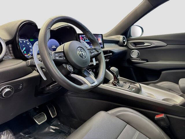 2024 Alfa Romeo Tonale Hybrid Ti