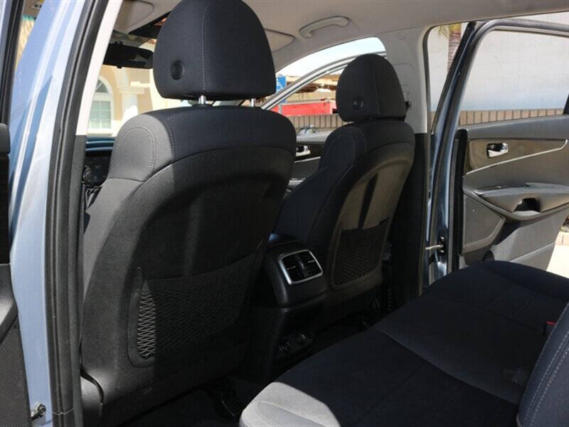 2020 Kia Sorento LX V6