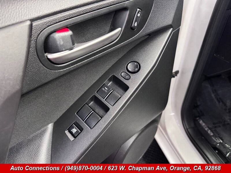 2013 Mazda MAZDA3 i Touring