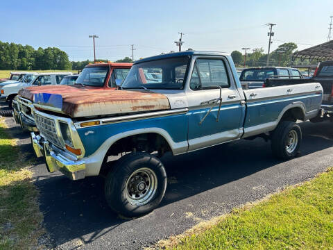 1978 Ford F-250 for sale at FIREBALL MOTORS LLC in Lowellville OH